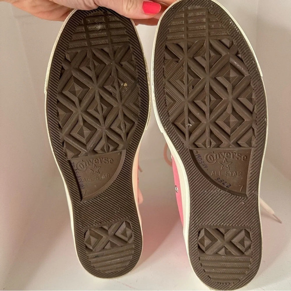 Comme Des Garçons Play × Converse Pink Sneakers - Picture 6 of 8